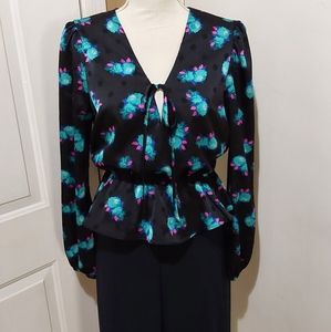 🌺 Just Like New WAYF Elegant Silky Blouse